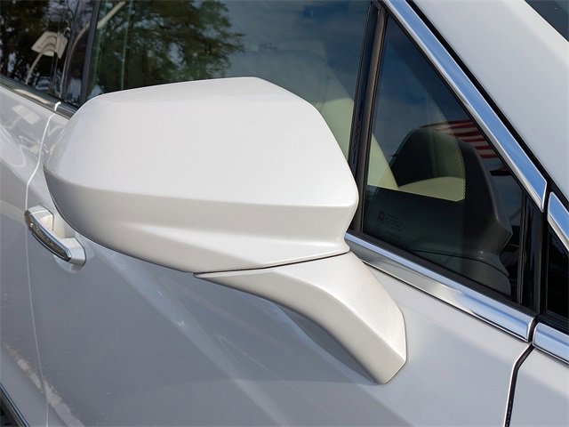 Used 2018 Cadillac XT5 Luxury w/ Driver Awareness Package image 10