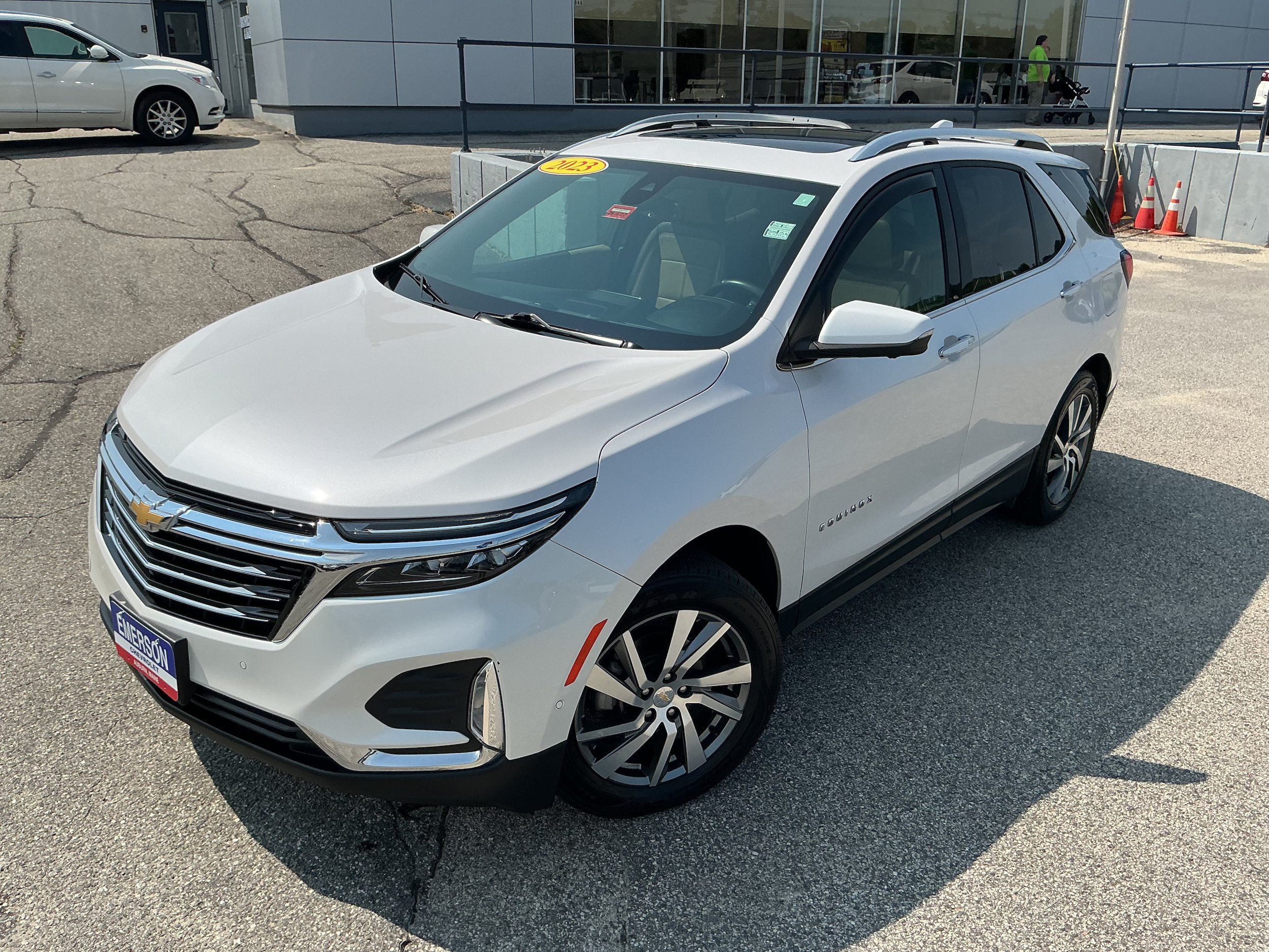 Certified 2023 Chevrolet Equinox Premier AWD/4WD image 4