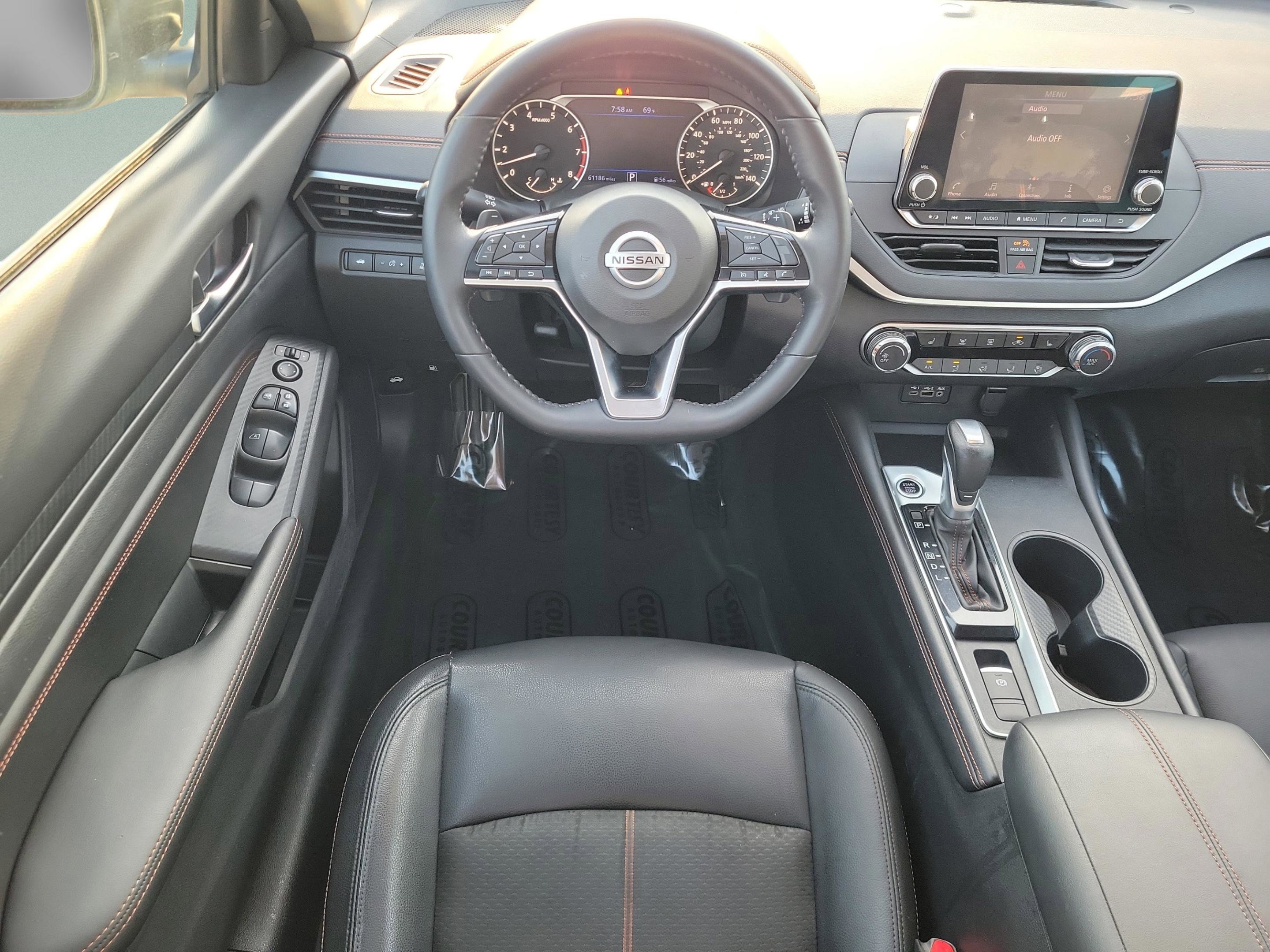 Used 2019 Nissan Altima 2.5 SR w/ SR Premium Package image 17