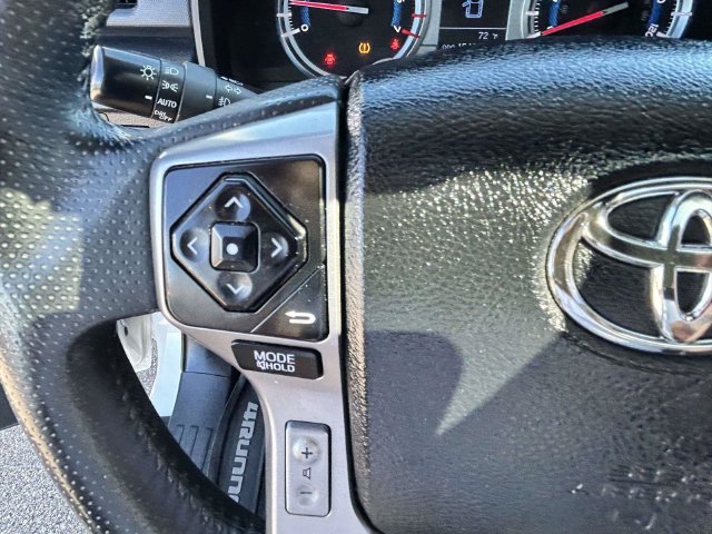 Used 2018 Toyota 4Runner Limited AWD/4WD image 33