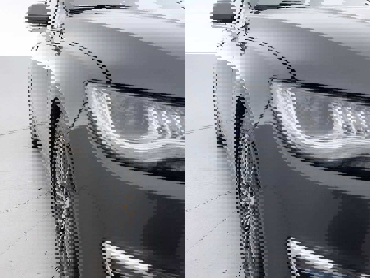 Used 2017 Lincoln MKZ Premiere image 11