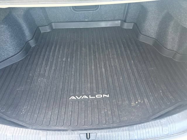 Used 2017 Toyota Avalon Limited w/ All Weather Liner Package FWD image 26