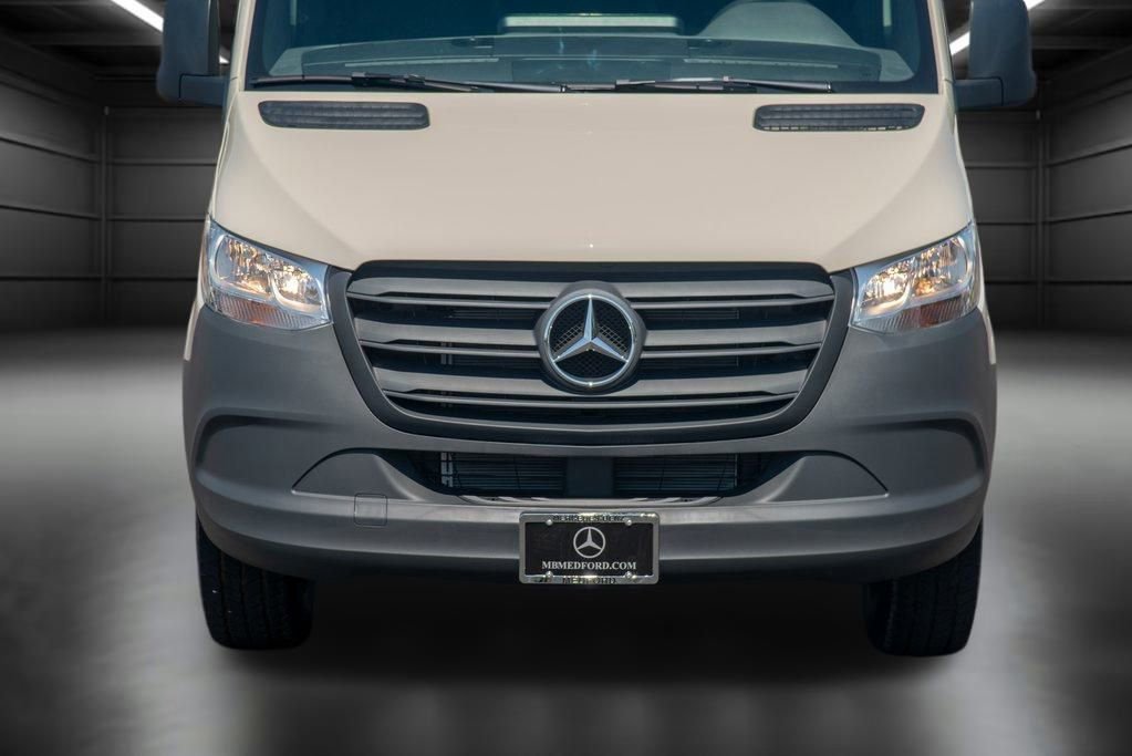 Used 2024 Mercedes-Benz Sprinter 144 Cargo image 12