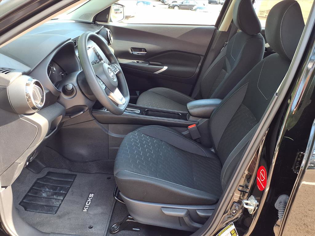Certified 2024 Nissan Kicks SV image 11