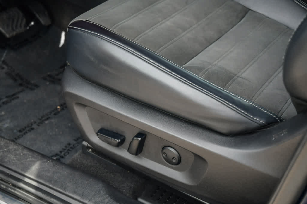 Used 2023 Mitsubishi Outlander SE FWD image 21