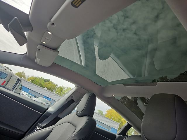 Used 2025 Tesla Model 3 Long Range image 16