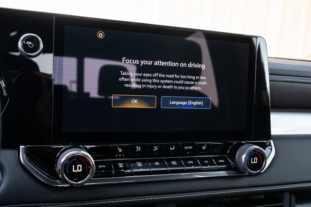 New 2025 Chevrolet Colorado LT w/ LT Convenience Package image 29