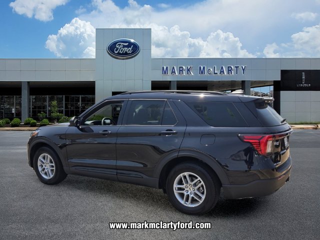 New 2026 Ford Explorer Active RWD image 3