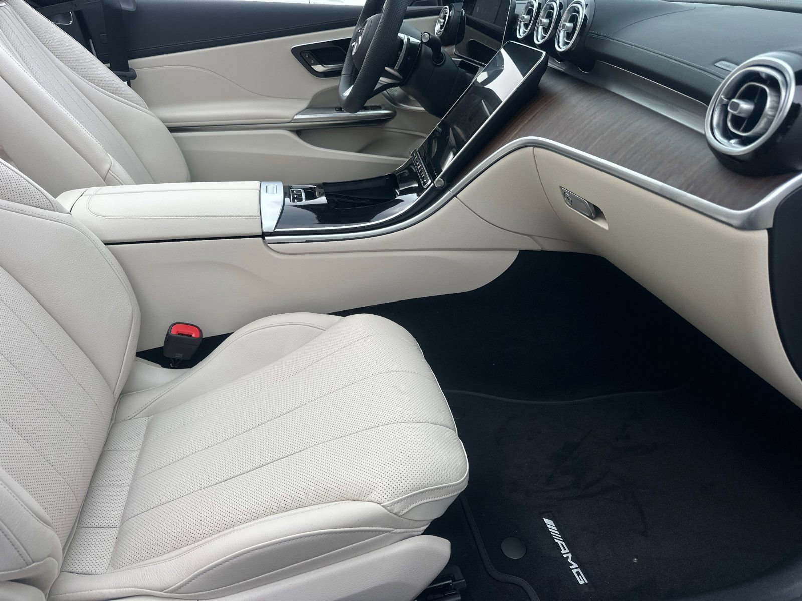 New 2026 Mercedes-Benz CLE 450 4MATIC Cabriolet image 14