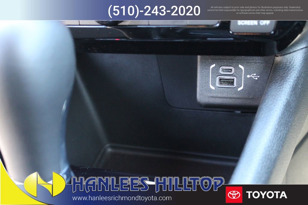 Used 2026 Jeep Compass Latitude image 22