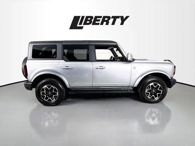 Used 2023 Ford Bronco Outer Banks image 8