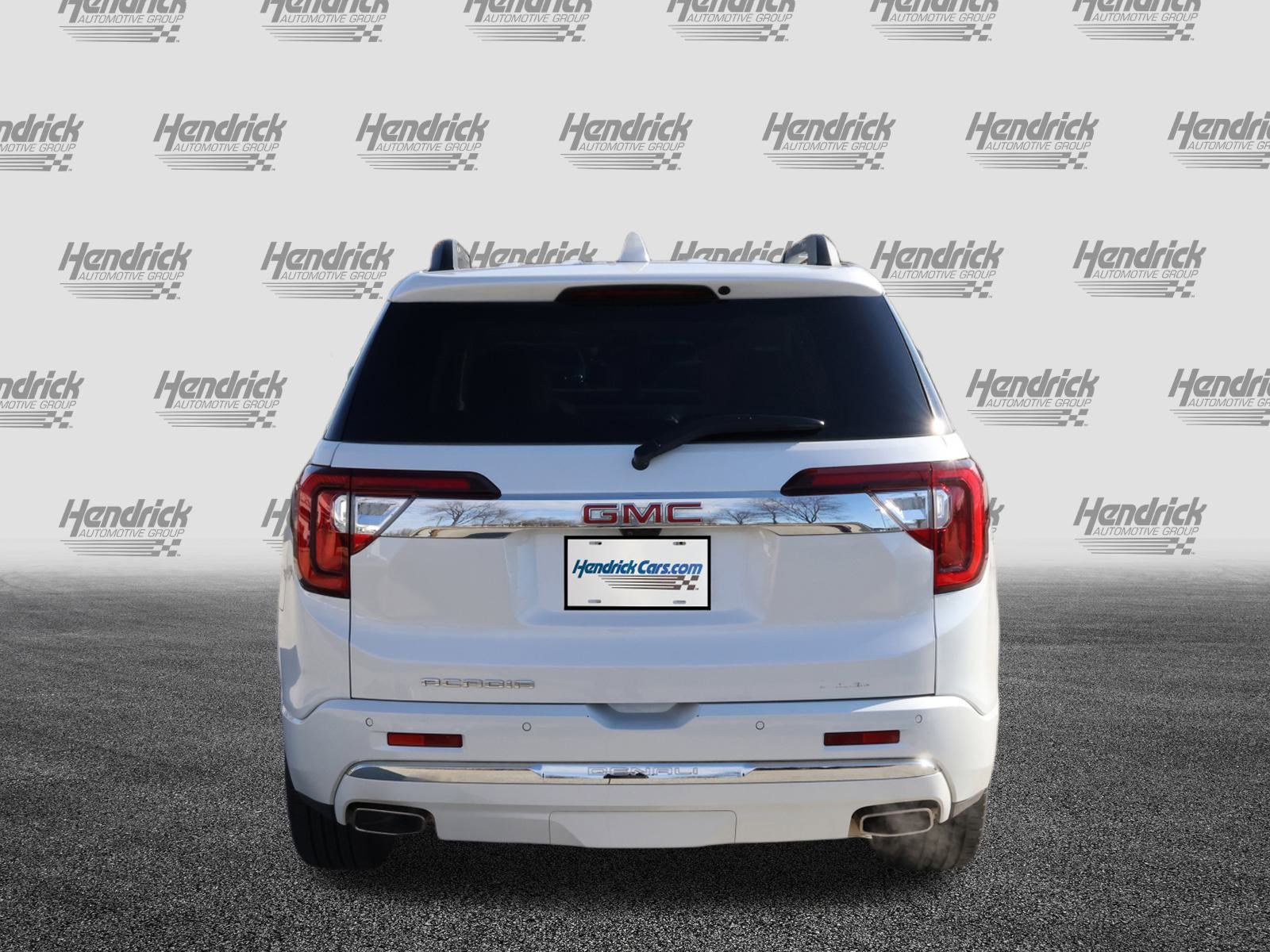 Used 2023 GMC Acadia Denali w/ Denali Ultimate Package image 8