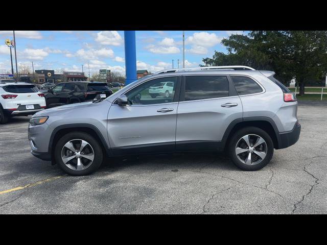 Used 2019 Jeep Cherokee Limited AWD/4WD image 29