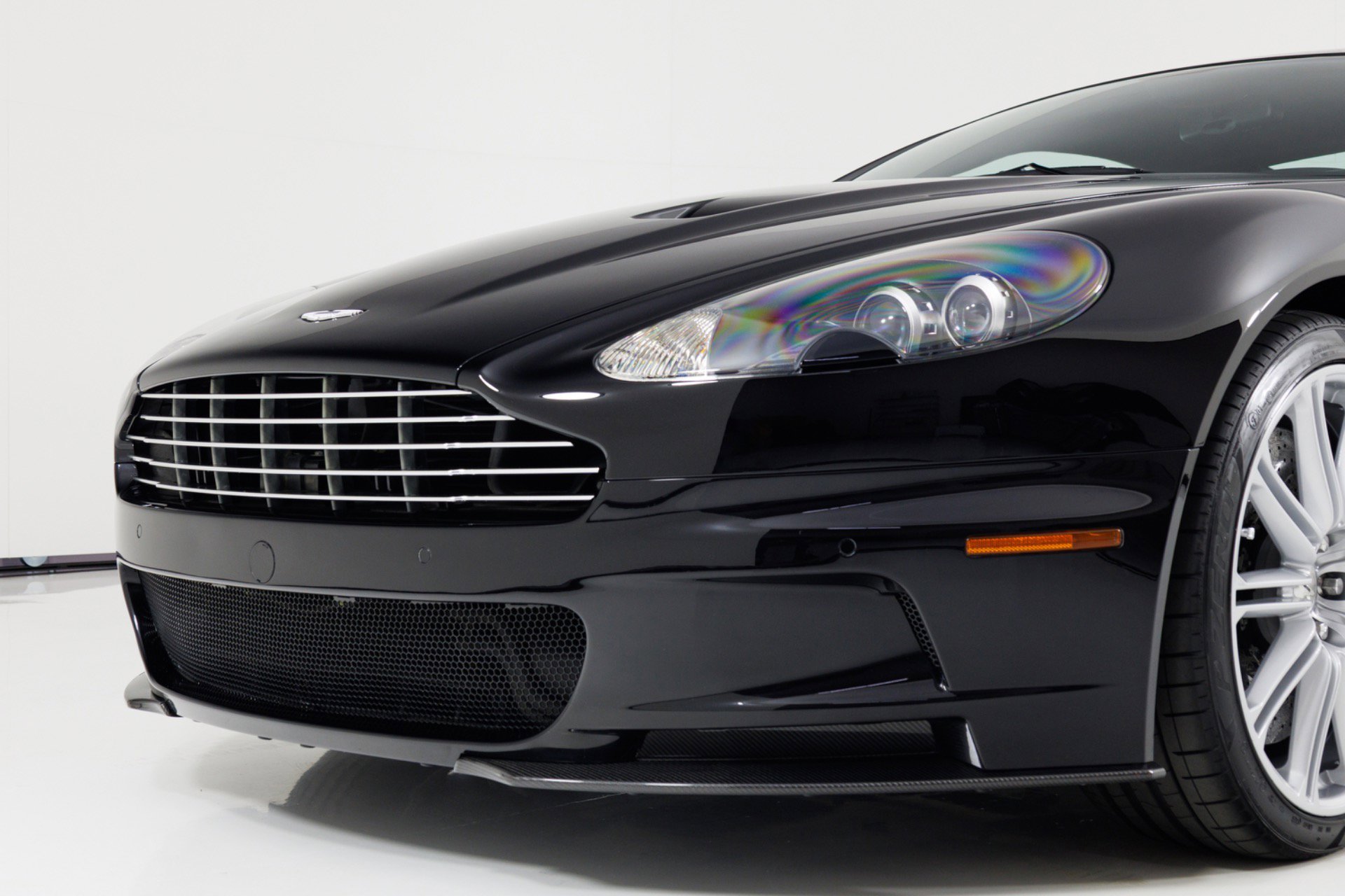 Used 2009 Aston Martin DBS Coupe RWD image 55