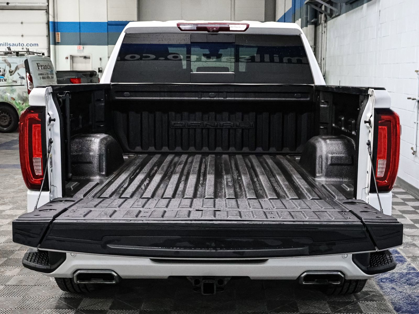Used 2020 GMC Sierra 1500 Denali w/ Denali Ultimate Package image 19