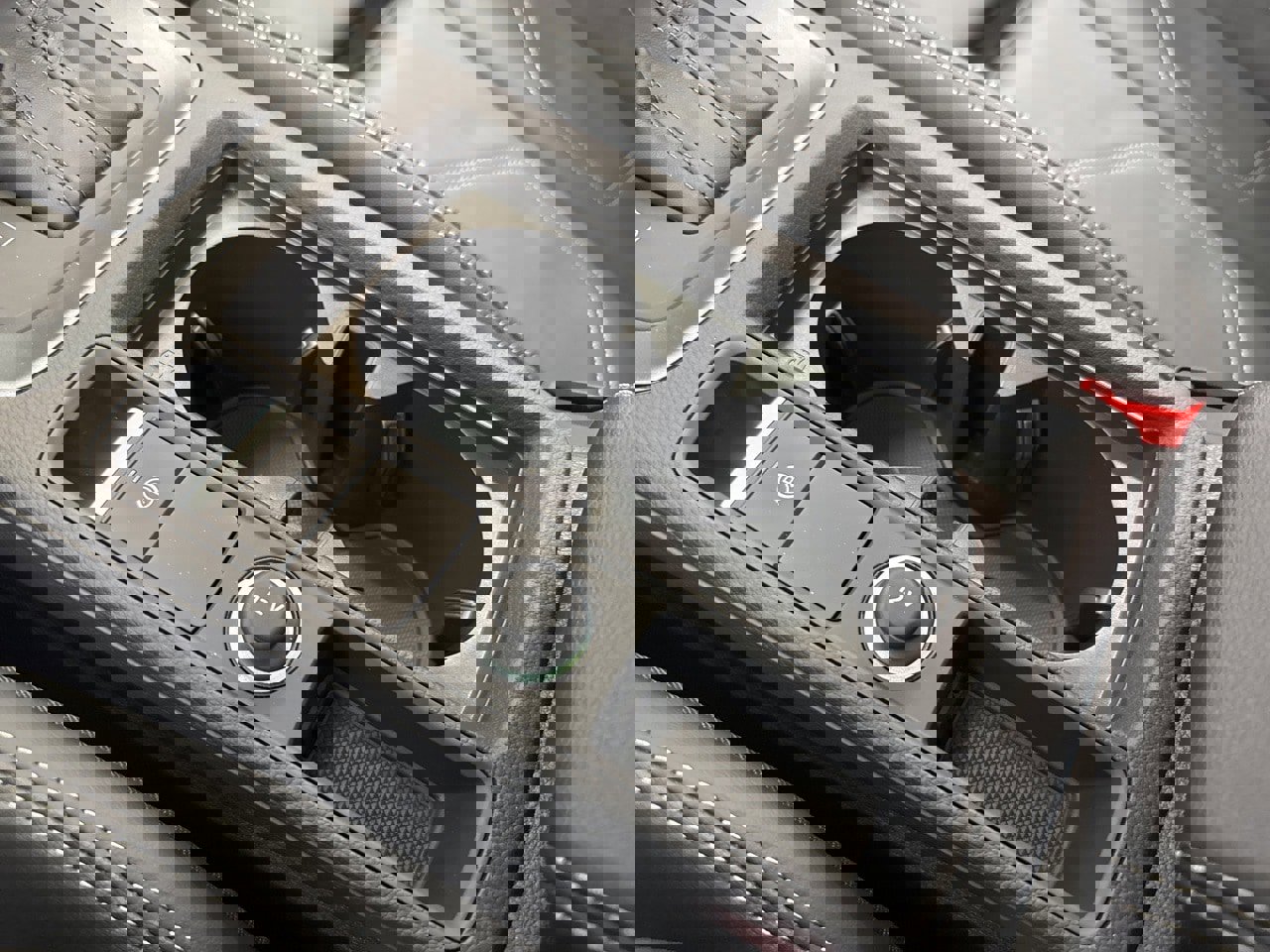 New 2025 Audi Q3 2.0T Premium image 32