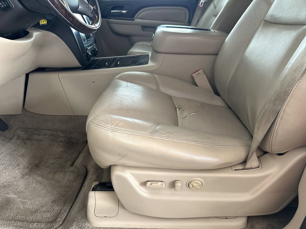 Used 2014 GMC Yukon Denali RWD image 14