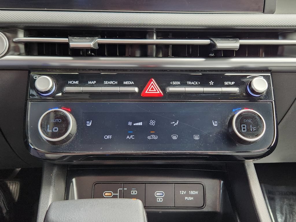 Used 2025 Hyundai Santa Cruz SEL AWD/4WD image 10