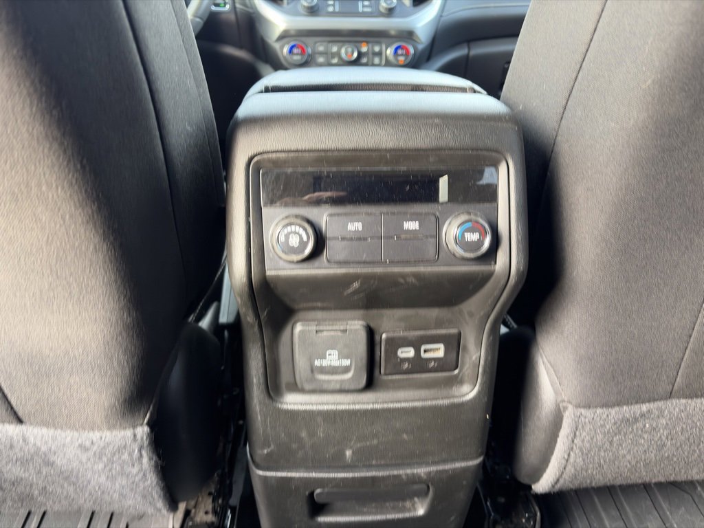 Used 2023 GMC Acadia SLE w/ Driver Convenience Package image 10