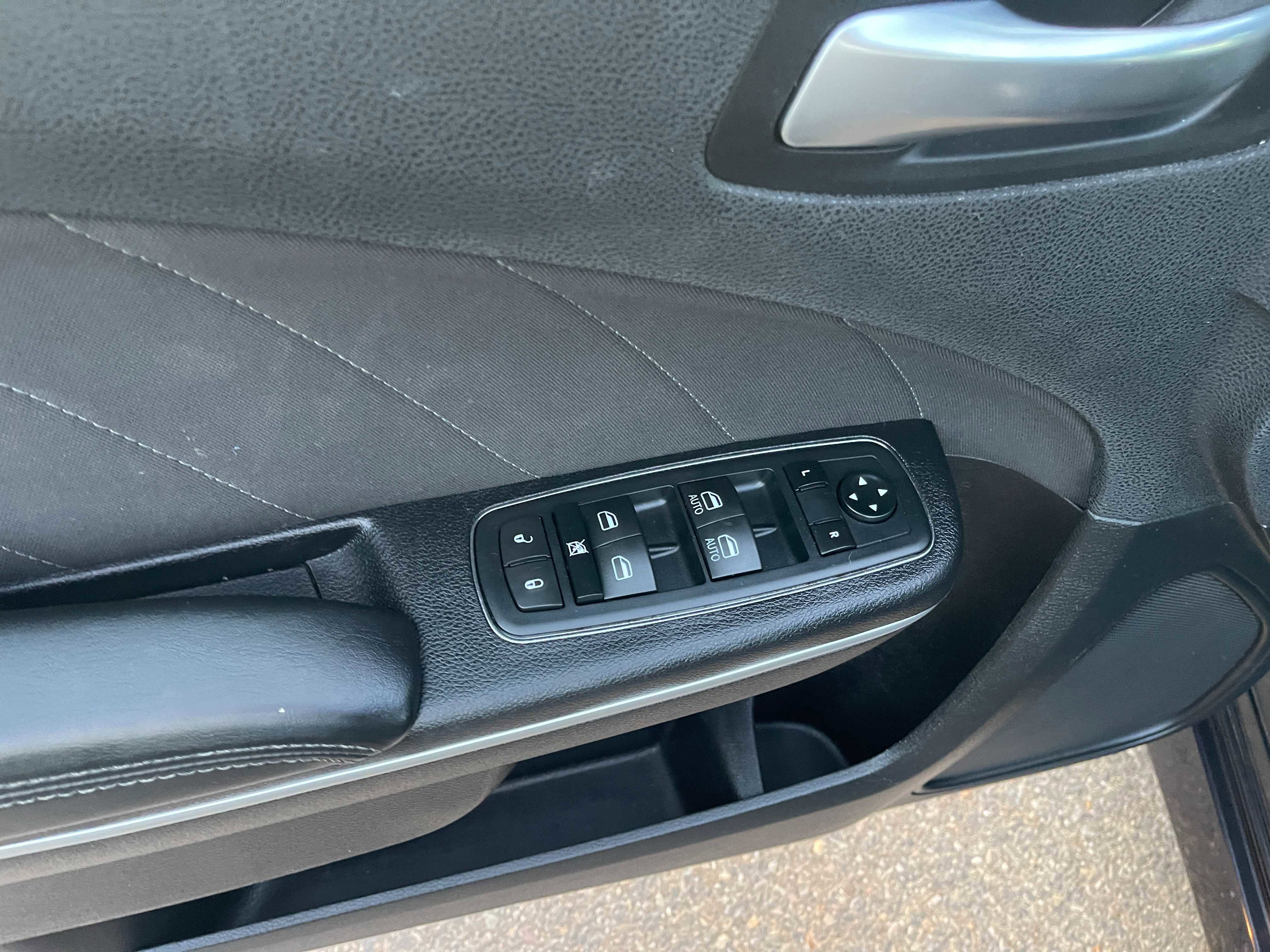 Used 2019 Dodge Charger GT image 18