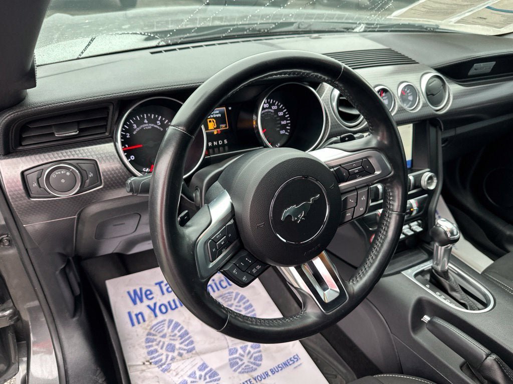 Certified 2019 Ford Mustang Convertible RWD image 14