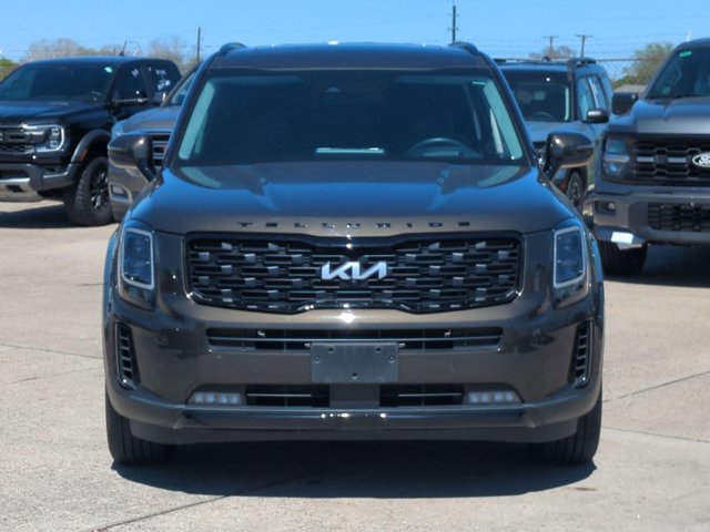 Used 2022 Kia Telluride SX w/ SX Prestige Package image 2