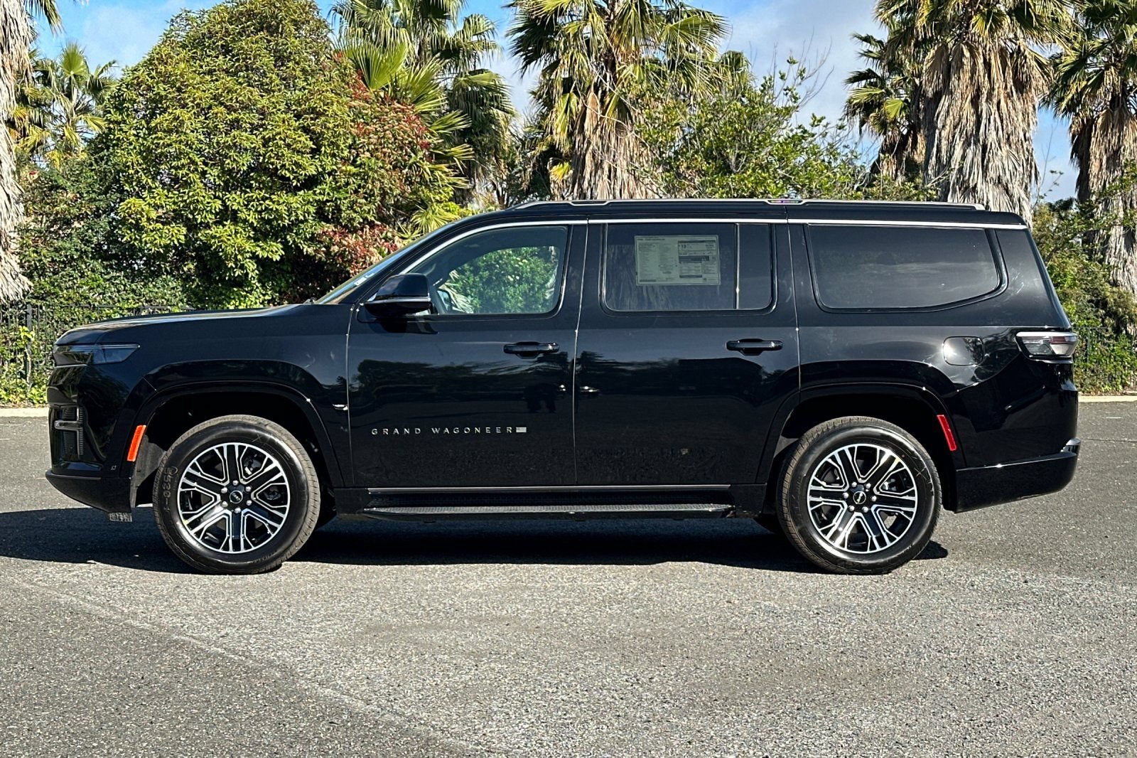 New 2026 Jeep Grand Wagoneer 4WD image 6