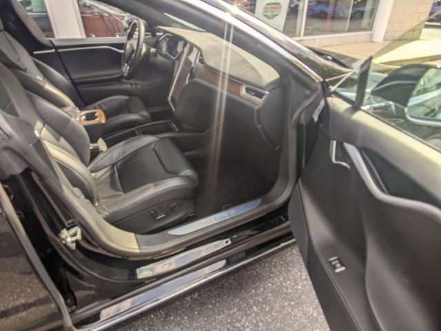 Used 2017 Tesla Model S 60 image 9
