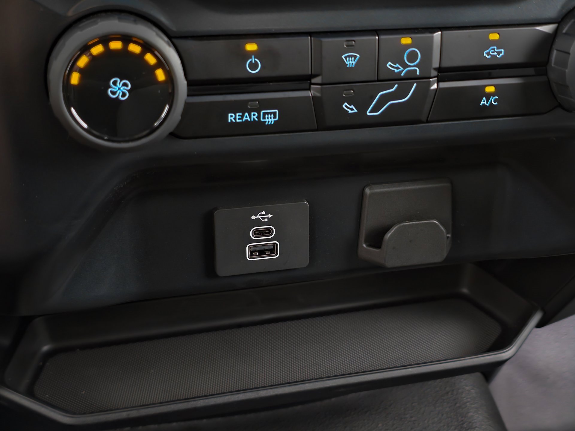 Used 2025 Ford F150 XL image 39