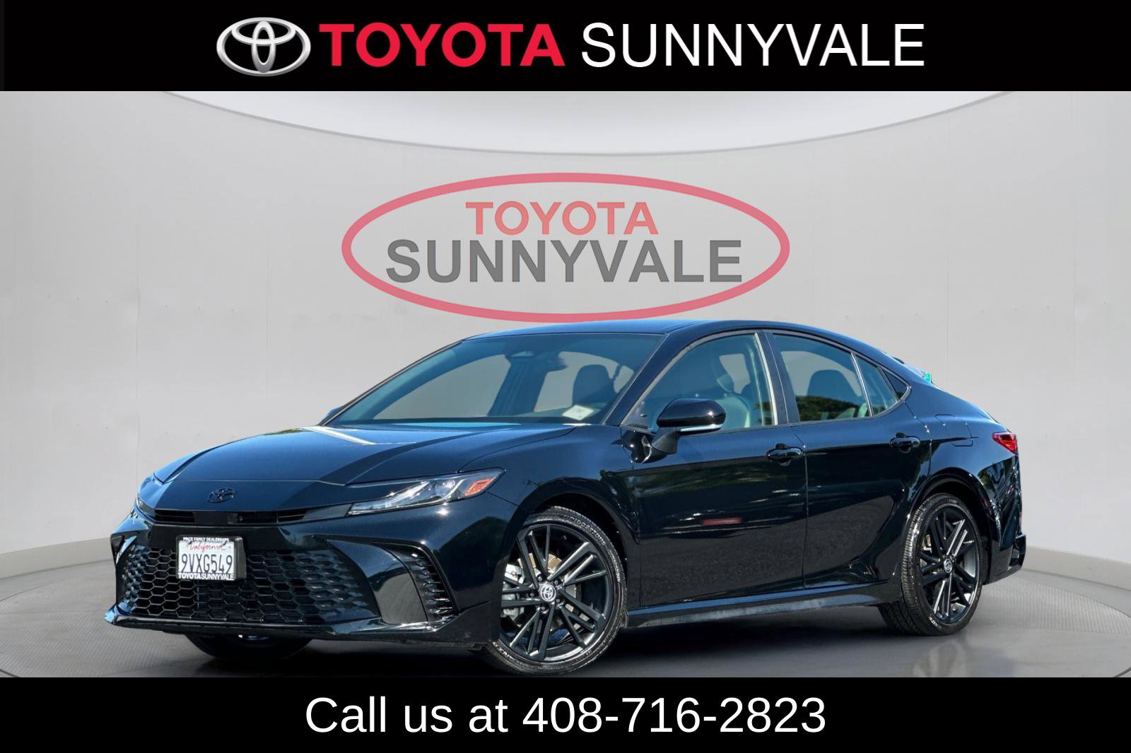 Certified 2026 Toyota Camry Hybrid FWD image 2