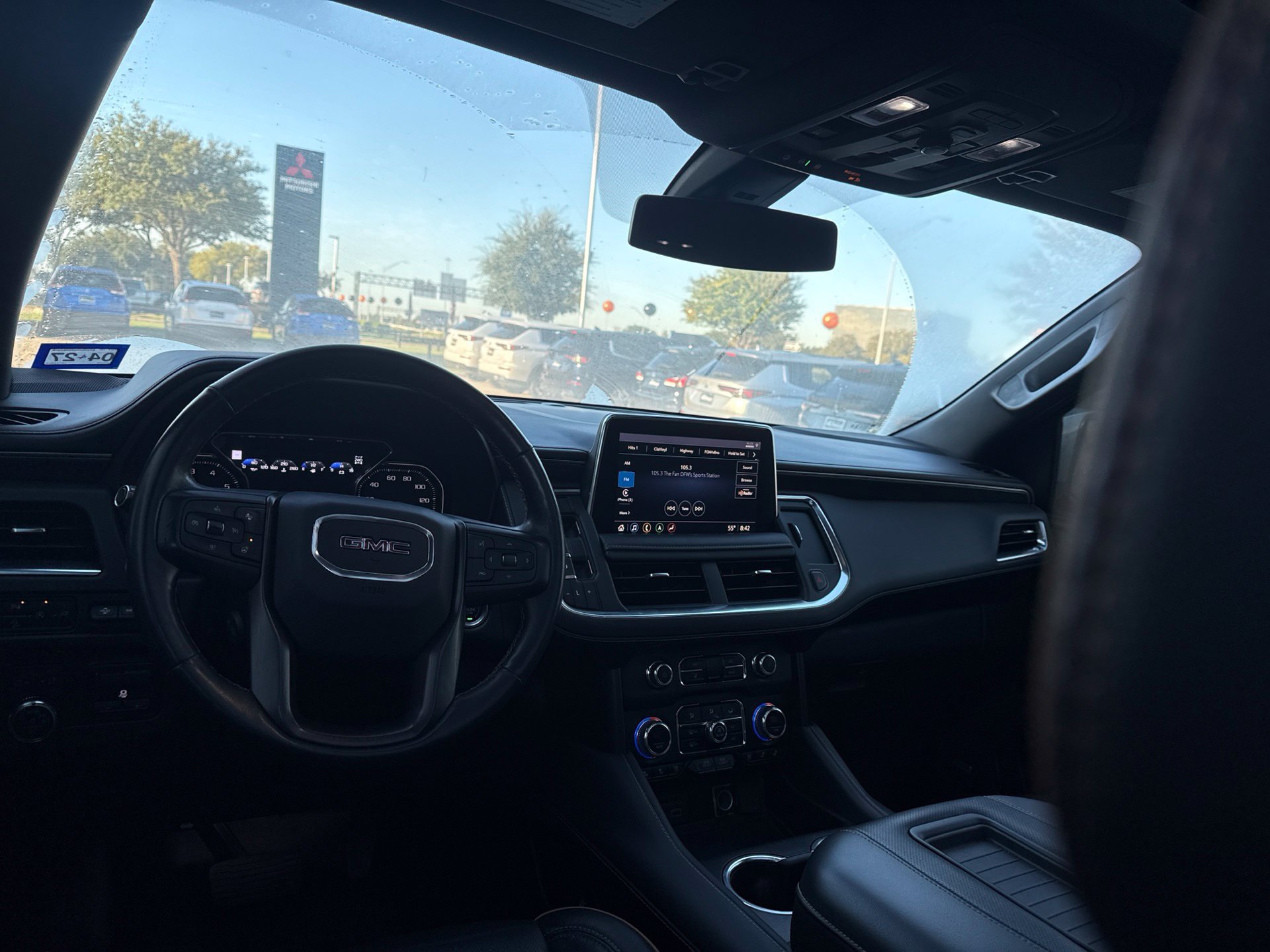Used 2021 GMC Yukon XL AT4 w/ AT4 Premium Plus Package AWD/4WD image 6