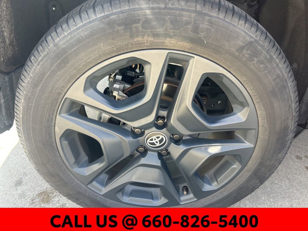 Used 2024 Toyota RAV4 Adventure image 5