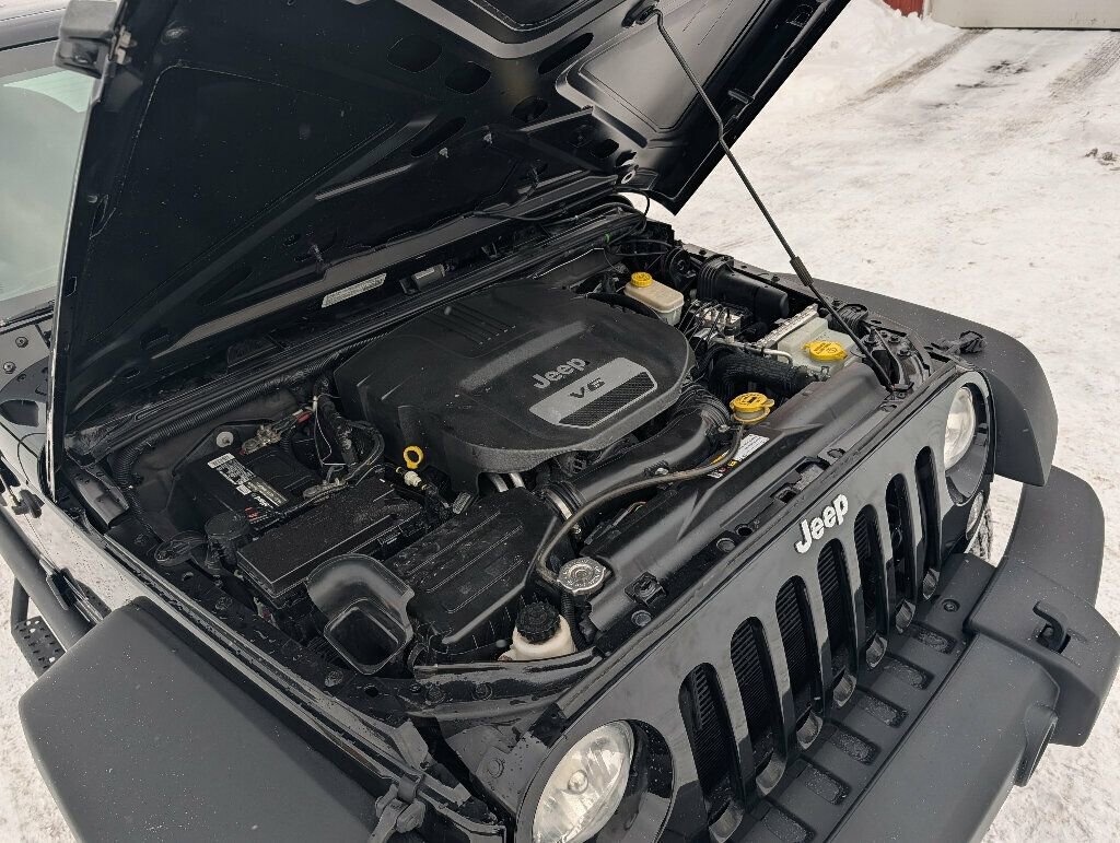 Used 2014 Jeep Wrangler Unlimited Sport w/ Quick Order Package 24S image 35