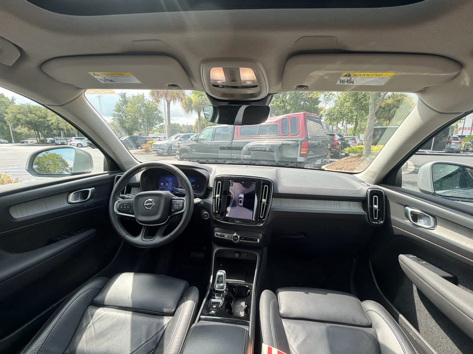 Certified 2023 Volvo XC40 B4 Plus w/ Driver Assist Package FWD image 41