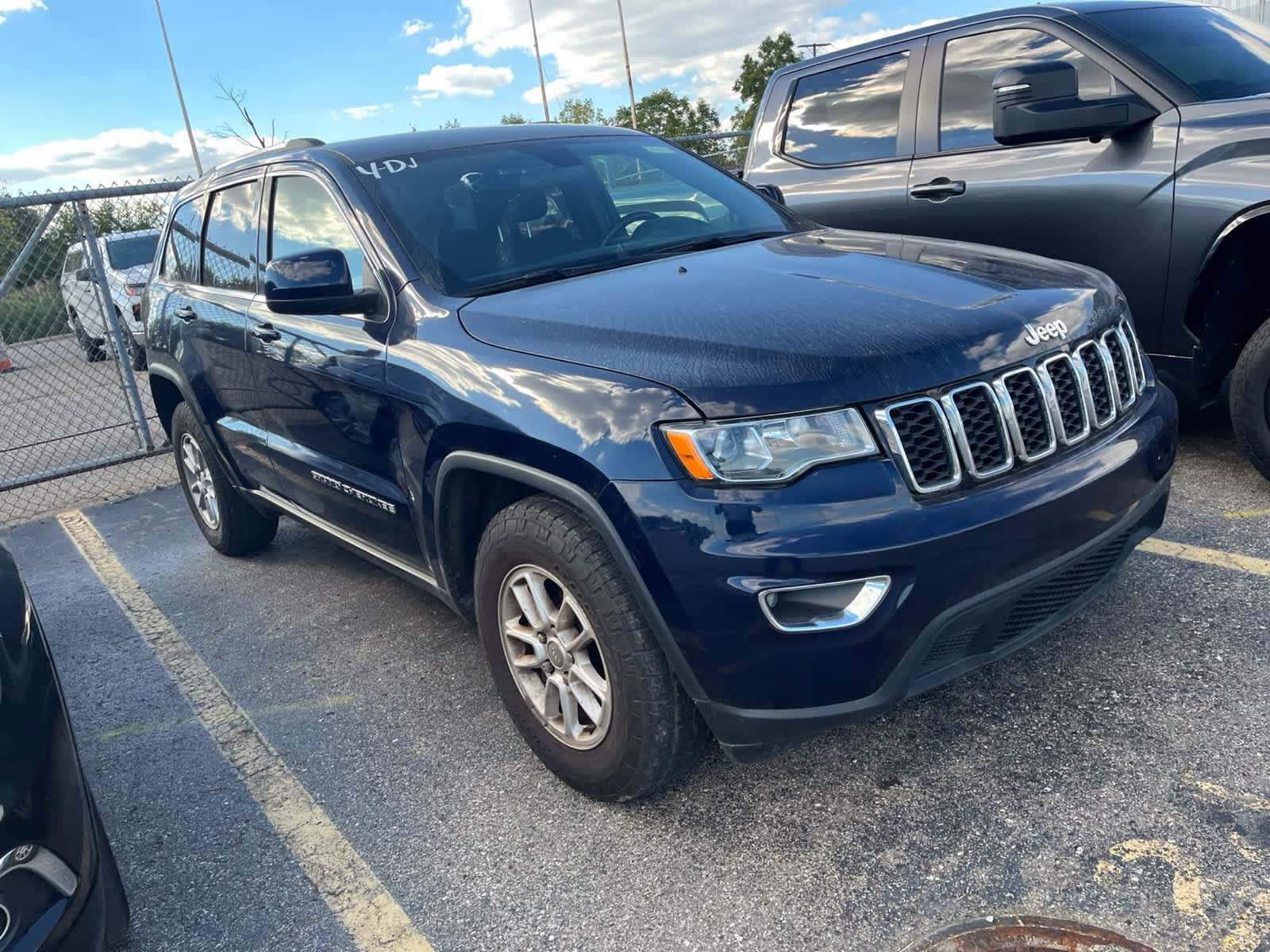 Used 2018 Jeep Grand Cherokee Laredo AWD/4WD image 19