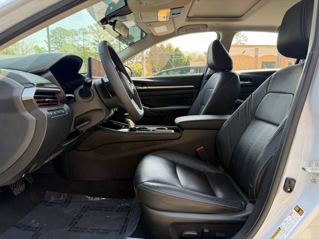 Used 2023 Nissan Altima 2.0 SR FWD image 25