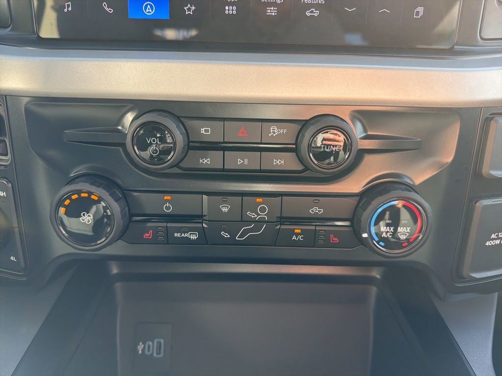 New 2026 Ford F250 XLT w/ XLT Premium Package image 32