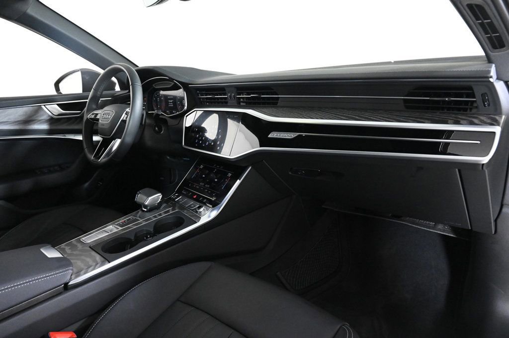 Certified 2025 Audi A6 3.0T Premium w/ Black Optic Sport Package image 15