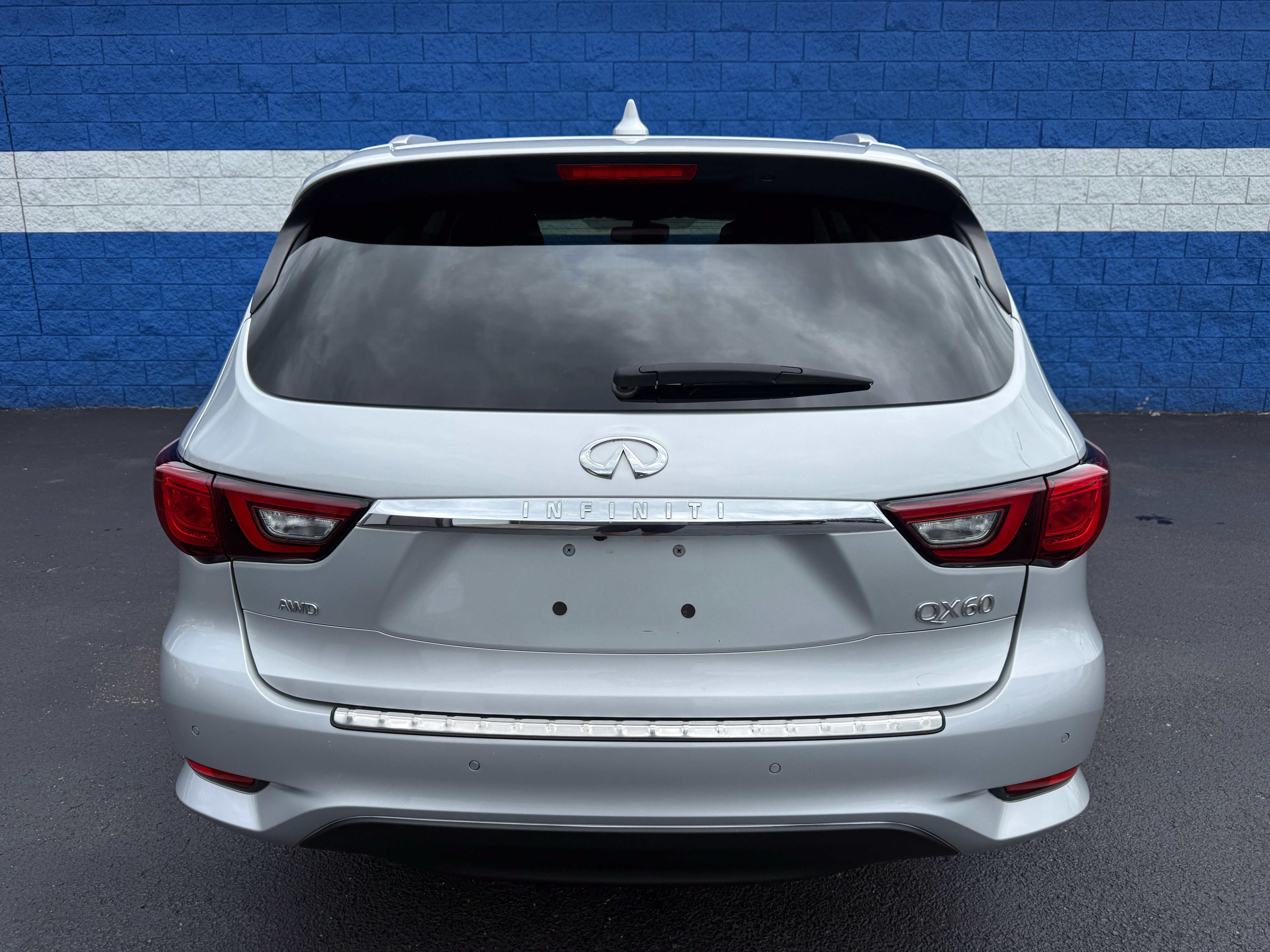 Used 2019 INFINITI QX60 Luxe w/ Essential Package AWD/4WD image 22