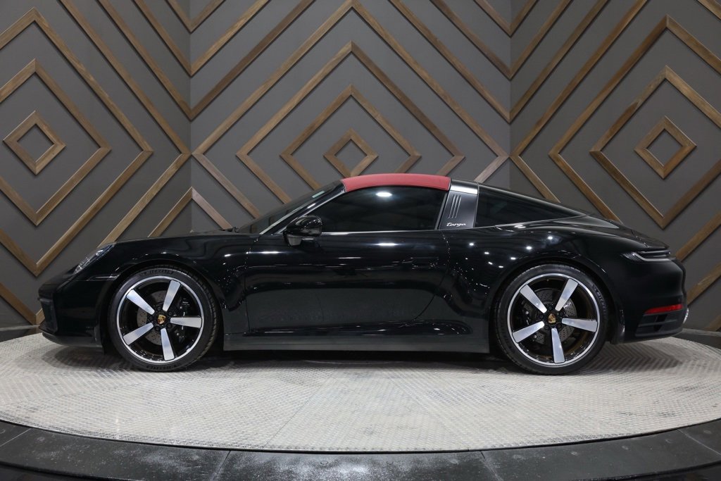Used 2021 Porsche 911 Targa 4S image 9