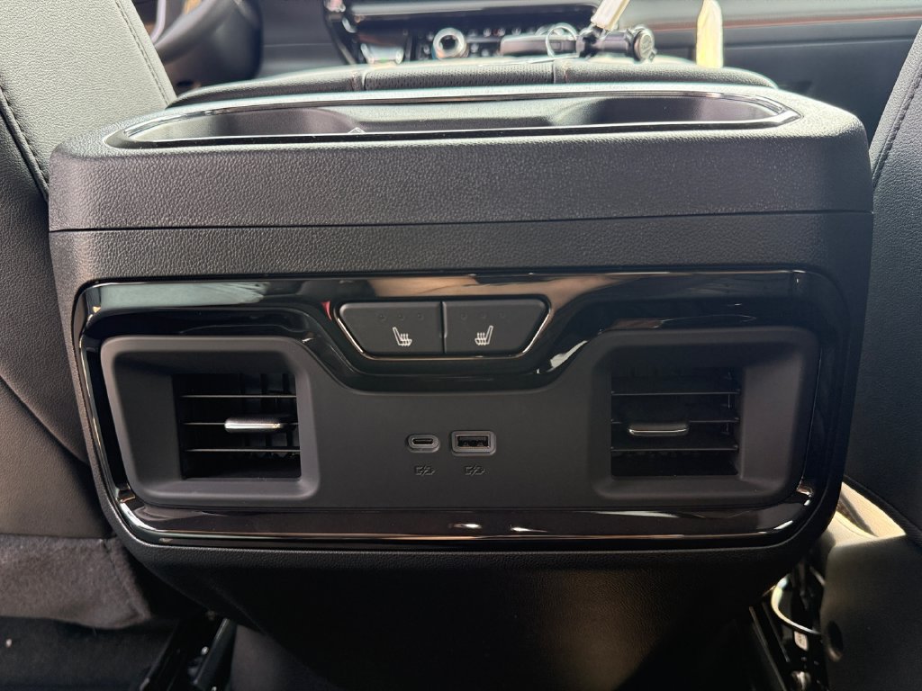 New 2026 GMC Sierra 1500 AT4 w/ AT4 Premium Package AWD/4WD image 32