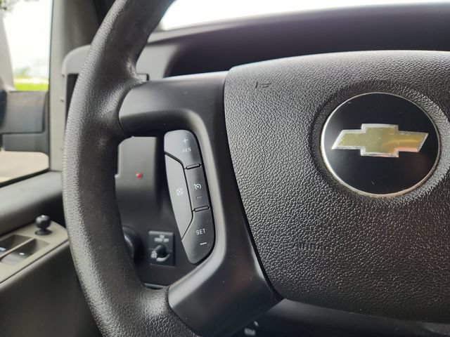 Used 2013 Chevrolet Express 3500 Extended RWD image 35