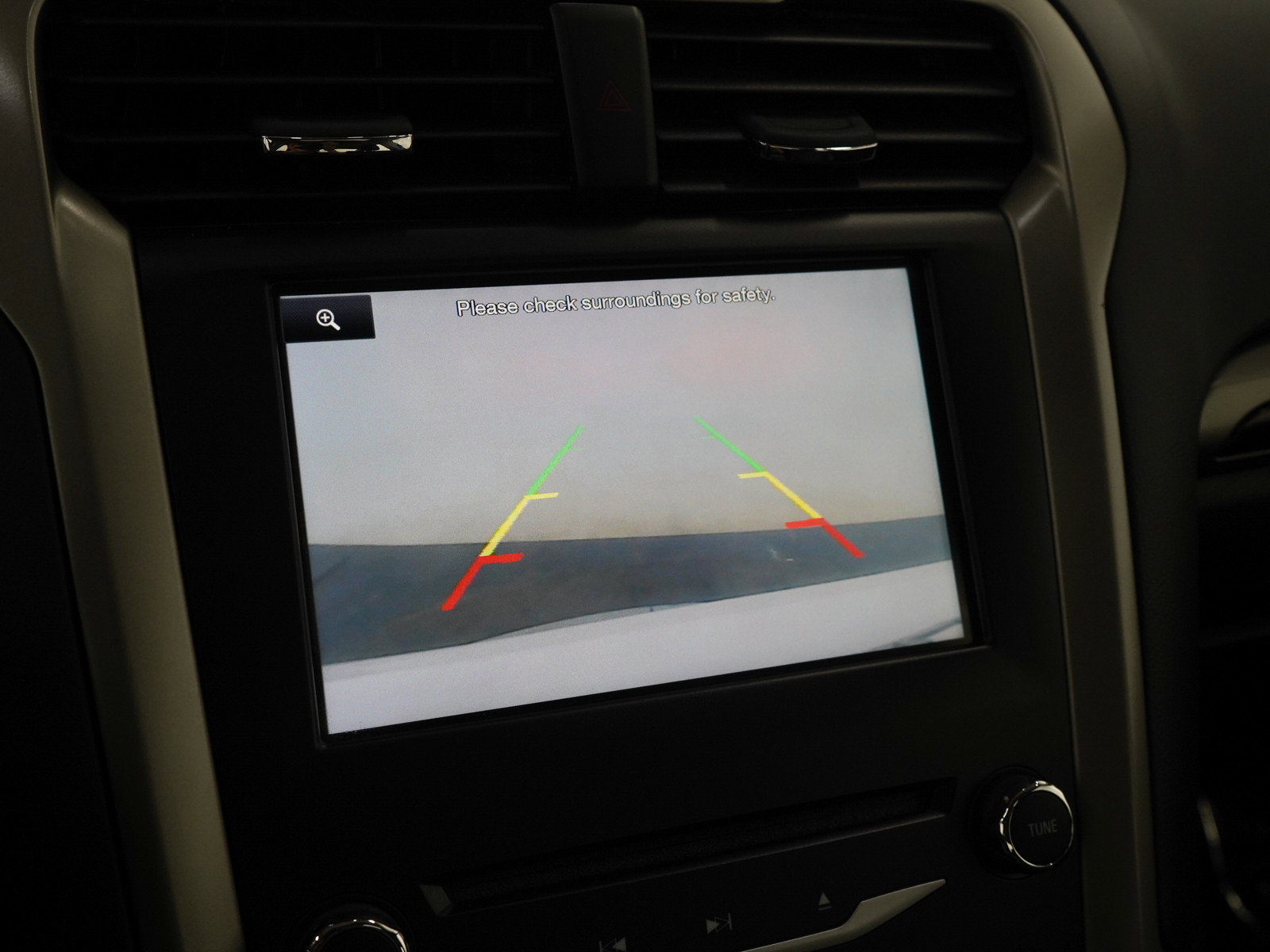 Used 2014 Ford Fusion SE w/ Equipment Group 202A FWD image 20