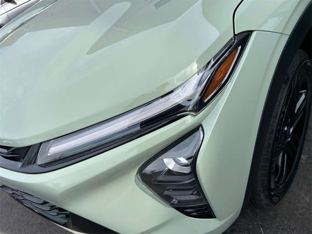 Used 2025 Chevrolet Trax ACTIV w/ Driver Confidence Package image 19