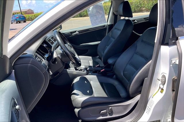 Used 2017 Volkswagen Jetta SEL FWD image 23