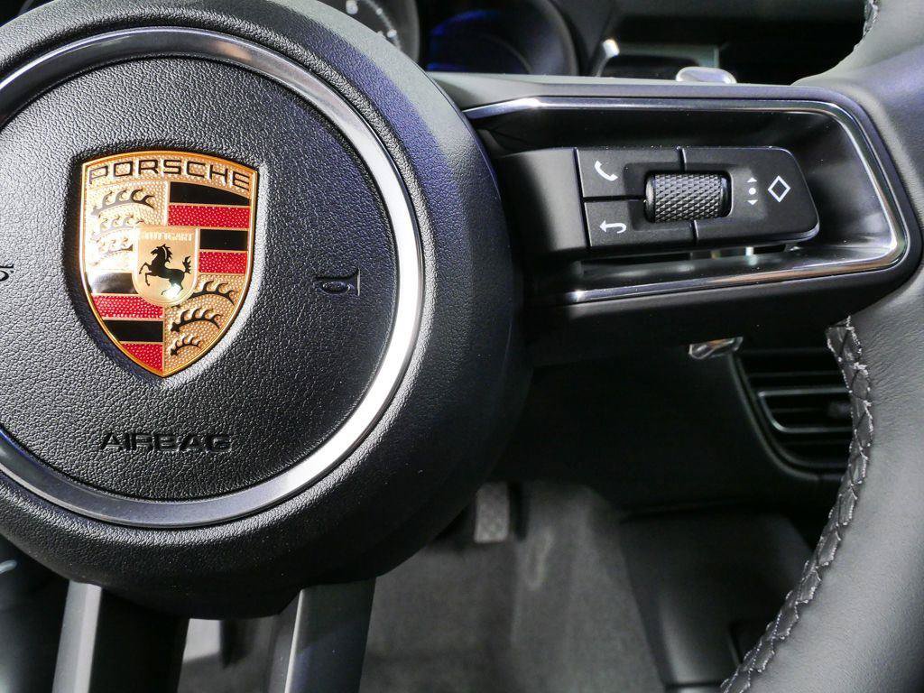 New 2026 Porsche Macan AWD/4WD image 11