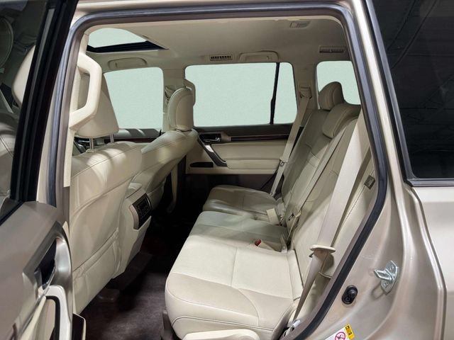 Used 2016 Lexus GX 460 w/ Premium Package AWD/4WD image 25