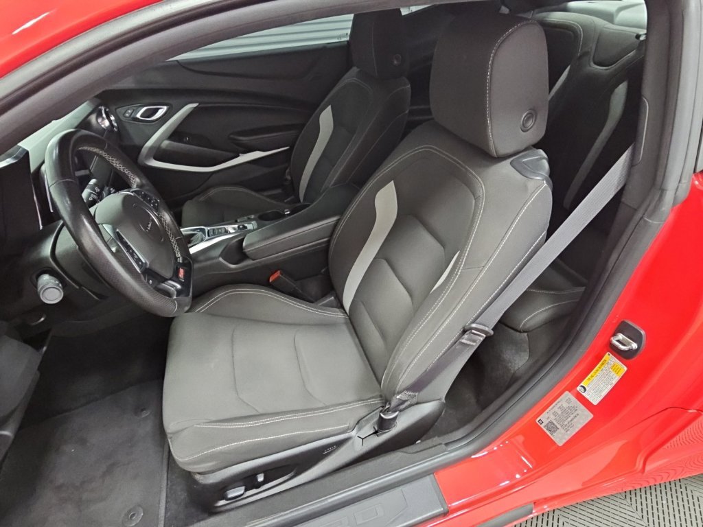 Used 2019 Chevrolet Camaro SS RWD image 29