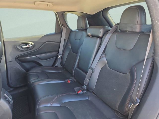 Used 2021 Jeep Cherokee Trailhawk w/ Trailer Tow Group image 12