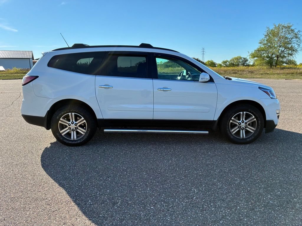 Used 2017 Chevrolet Traverse LT